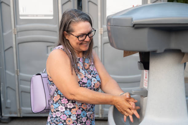 Best Wedding porta potty rental  in Bardmoor, FL